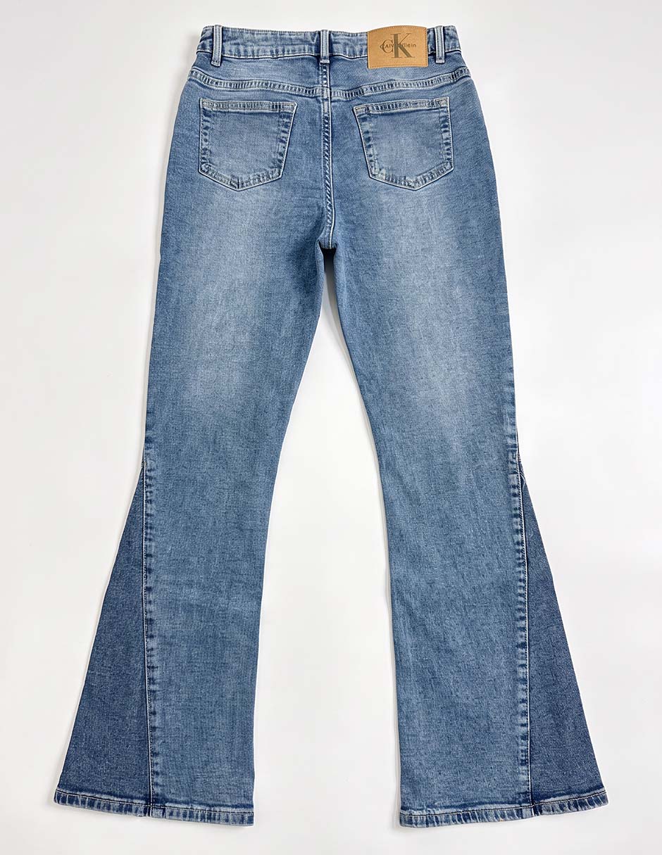 Jeans flare lavado bitono para niña 8